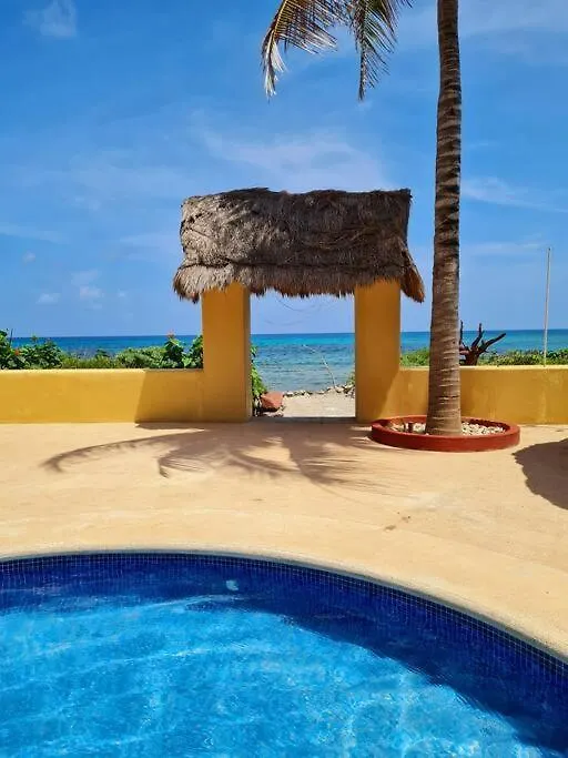 Villa 301, Ground Floor, Oceanfront! Mahahual Apartment