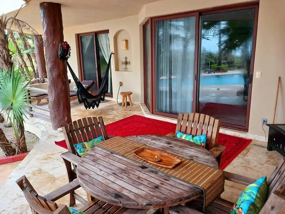 Villa 301, Ground Floor, Oceanfront! Mahahual Apartment