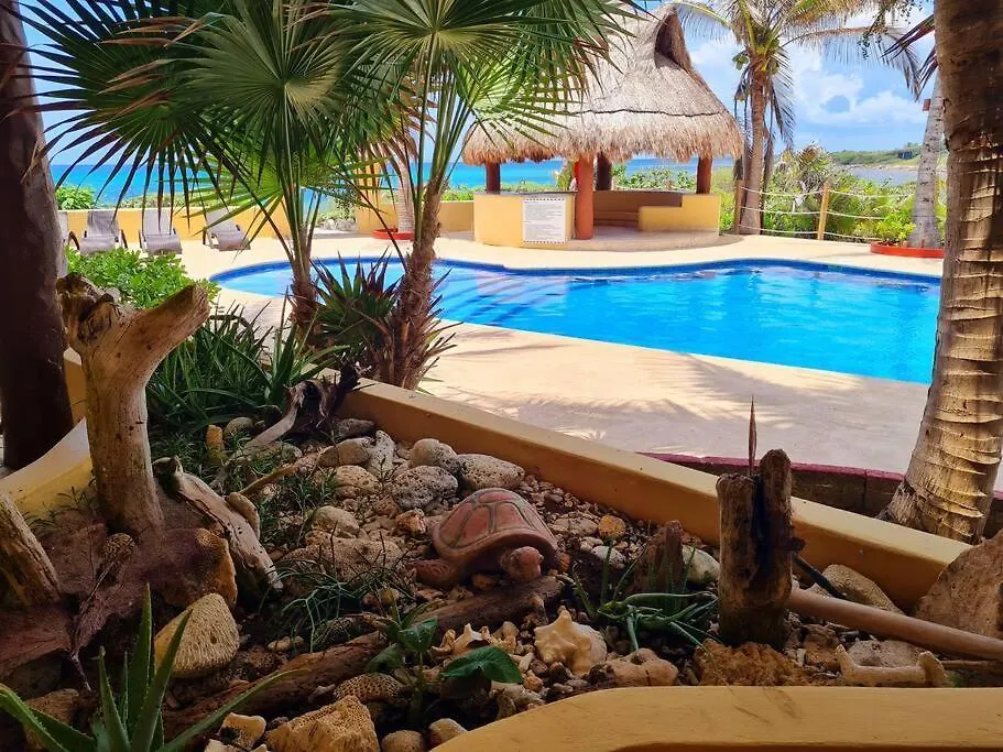 Apartment Villa 301, Ground Floor, Oceanfront! Mahahual