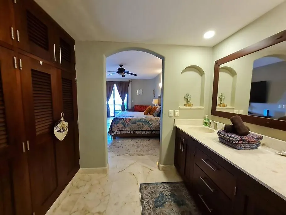 Apartment Villa 301, Ground Floor, Oceanfront! Mahahual