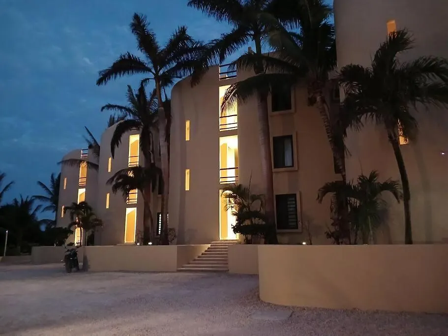 Villa 301, Ground Floor, Oceanfront! Mahahual