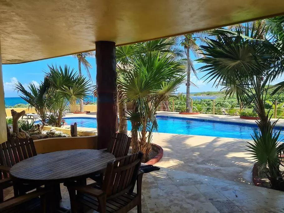 Villa 301, Ground Floor, Oceanfront! Mahahual