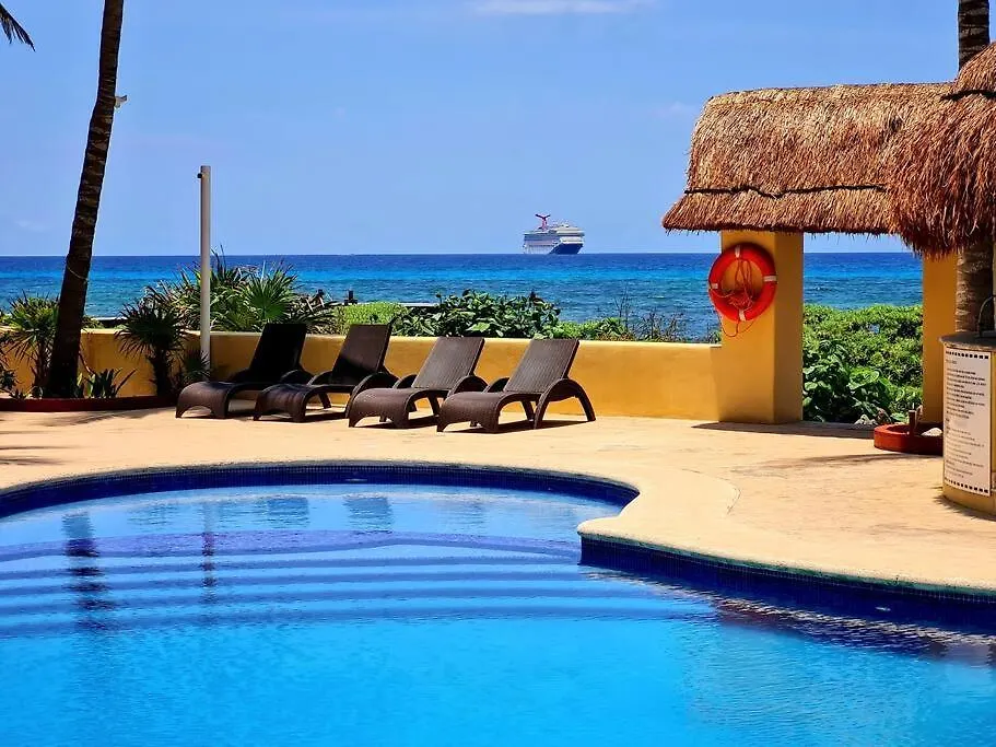 Villa 301, Ground Floor, Oceanfront! Mahahual Apartment