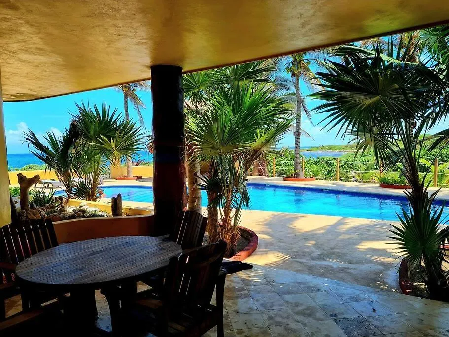 Apartment Villa 301, Ground Floor, Oceanfront! Mahahual