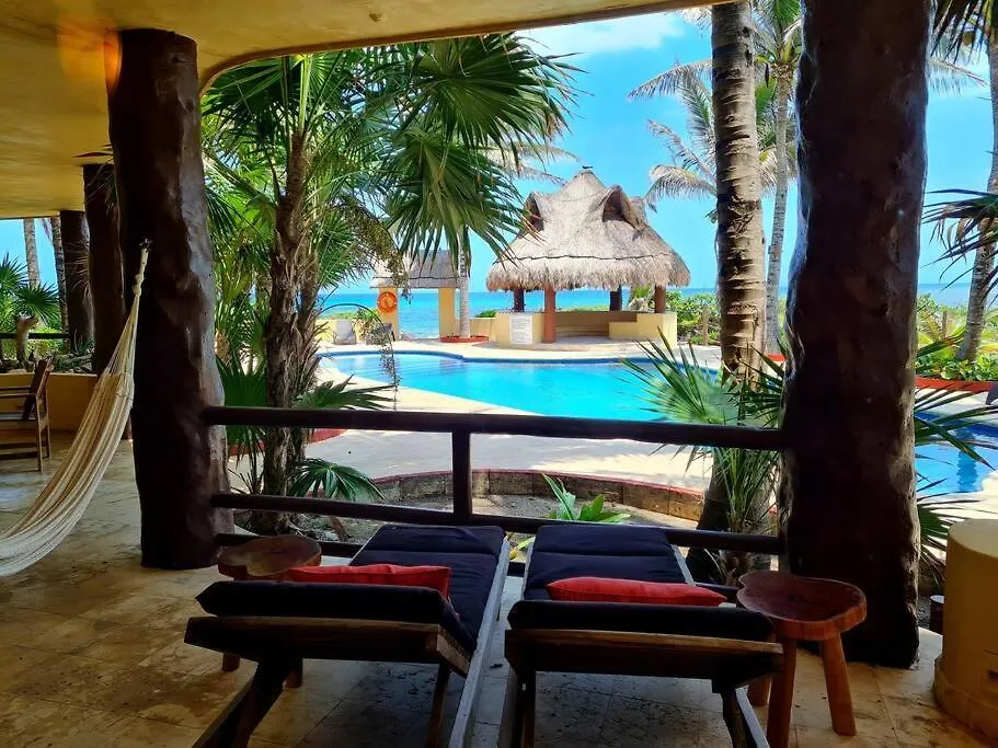 Apartment Villa 301, Ground Floor, Oceanfront! Mahahual