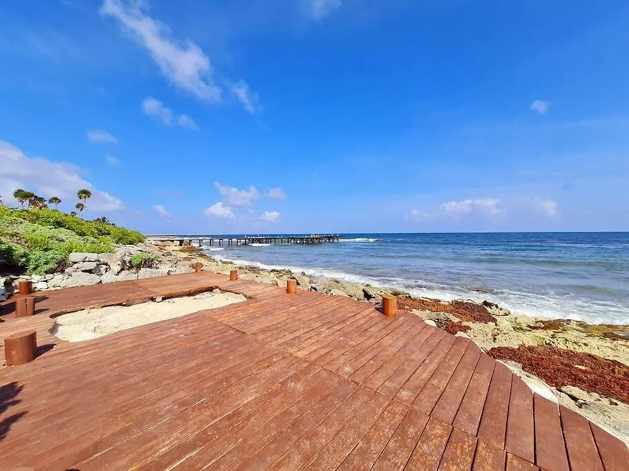 Apartment Villa 301, Ground Floor, Oceanfront! Mahahual Mexico